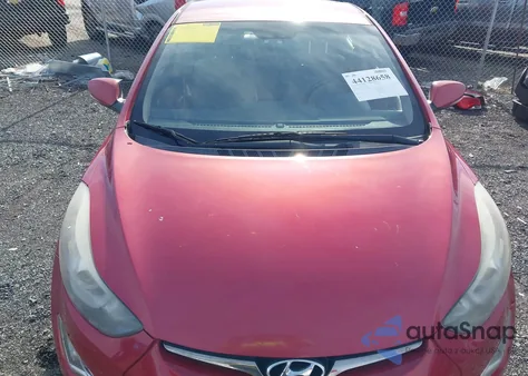 2016 Hyundai Elantra Limited z USA, uszkodzony, nr VIN KMHDH4AE1GU557624